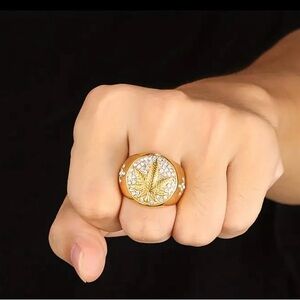 Gold Leaf Design Men's Ring